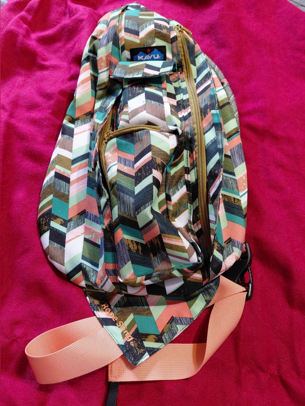 KAVU Original Rope Sling Bag Coastal Blocks Adjustable Rope Shoulder Strap NWOT